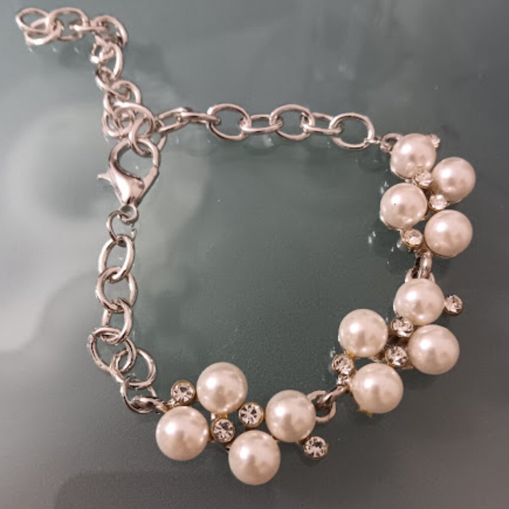 DESIGNER Vintage Silver White Pearl Clear Crystal Cluster Chain Bracelet